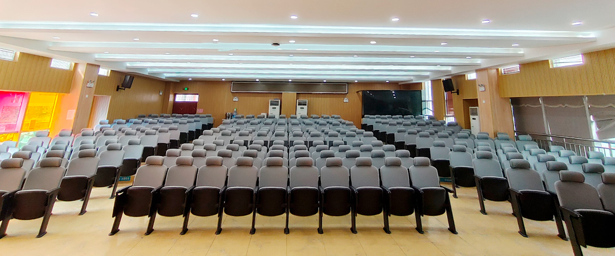 溫州市龍灣外國(guó)語小學(xué)